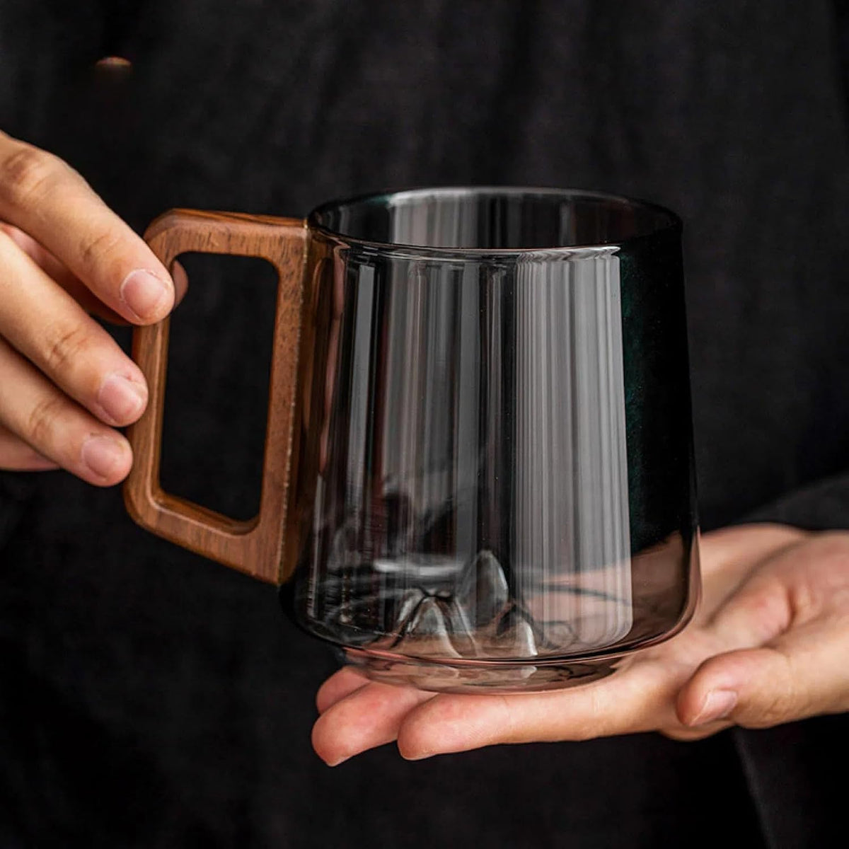Retro Mountain Embossed Glass Coffee Mug 450ml, Heatproof Cup with Wooden Handle